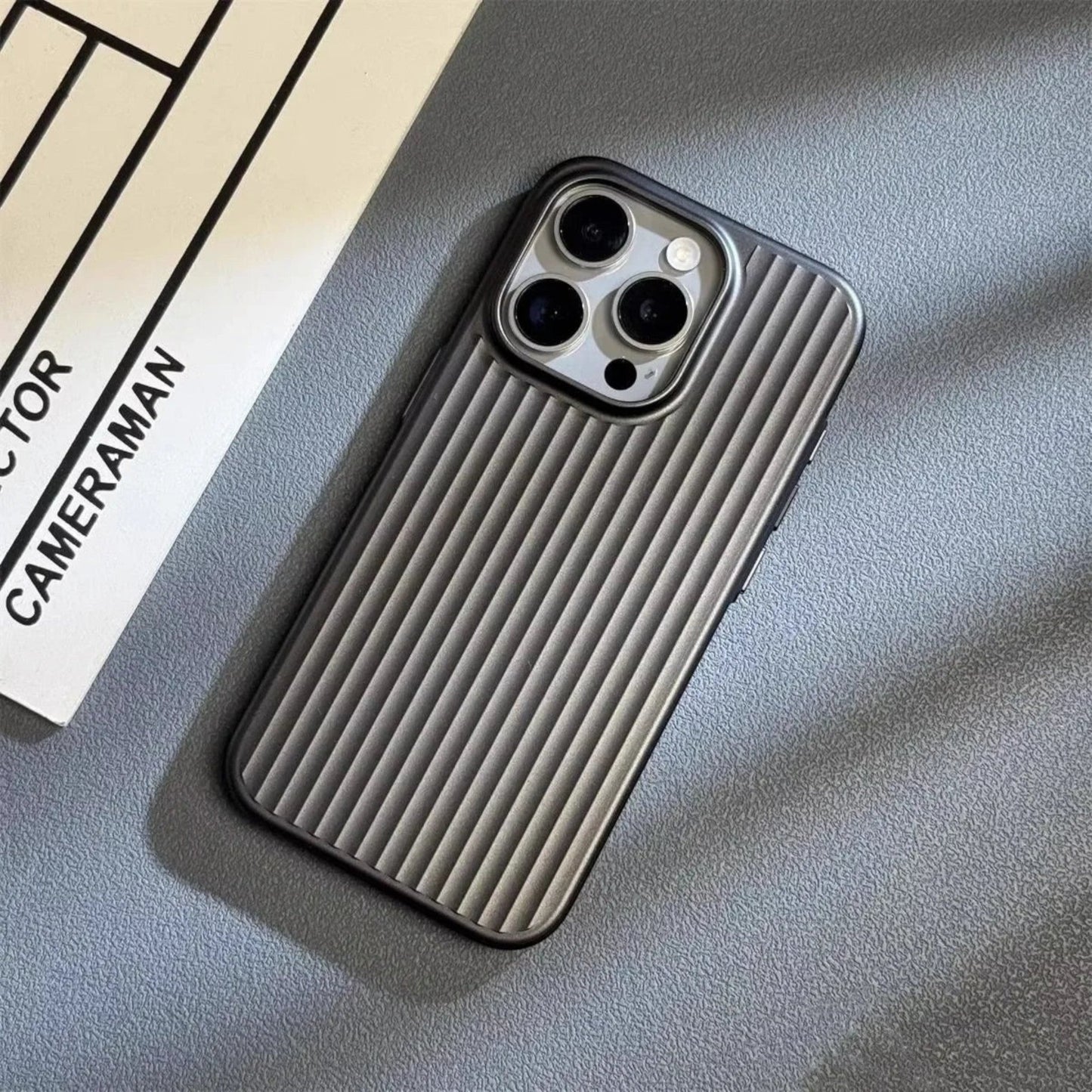 Titanium Shield Pro – Ultieme Beschermhoes voor iPhone – Vetra