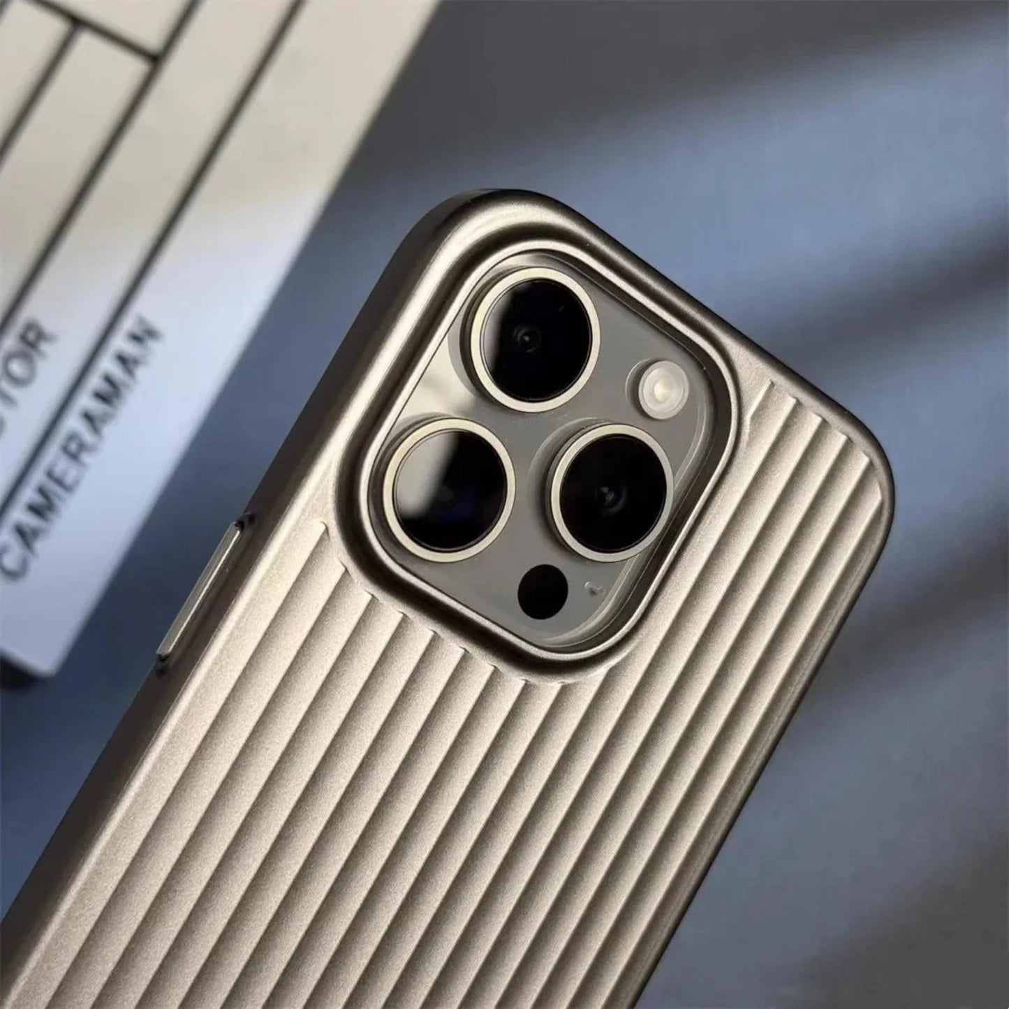 Titanium Shield Pro – Ultieme Beschermhoes voor iPhone – Vetra