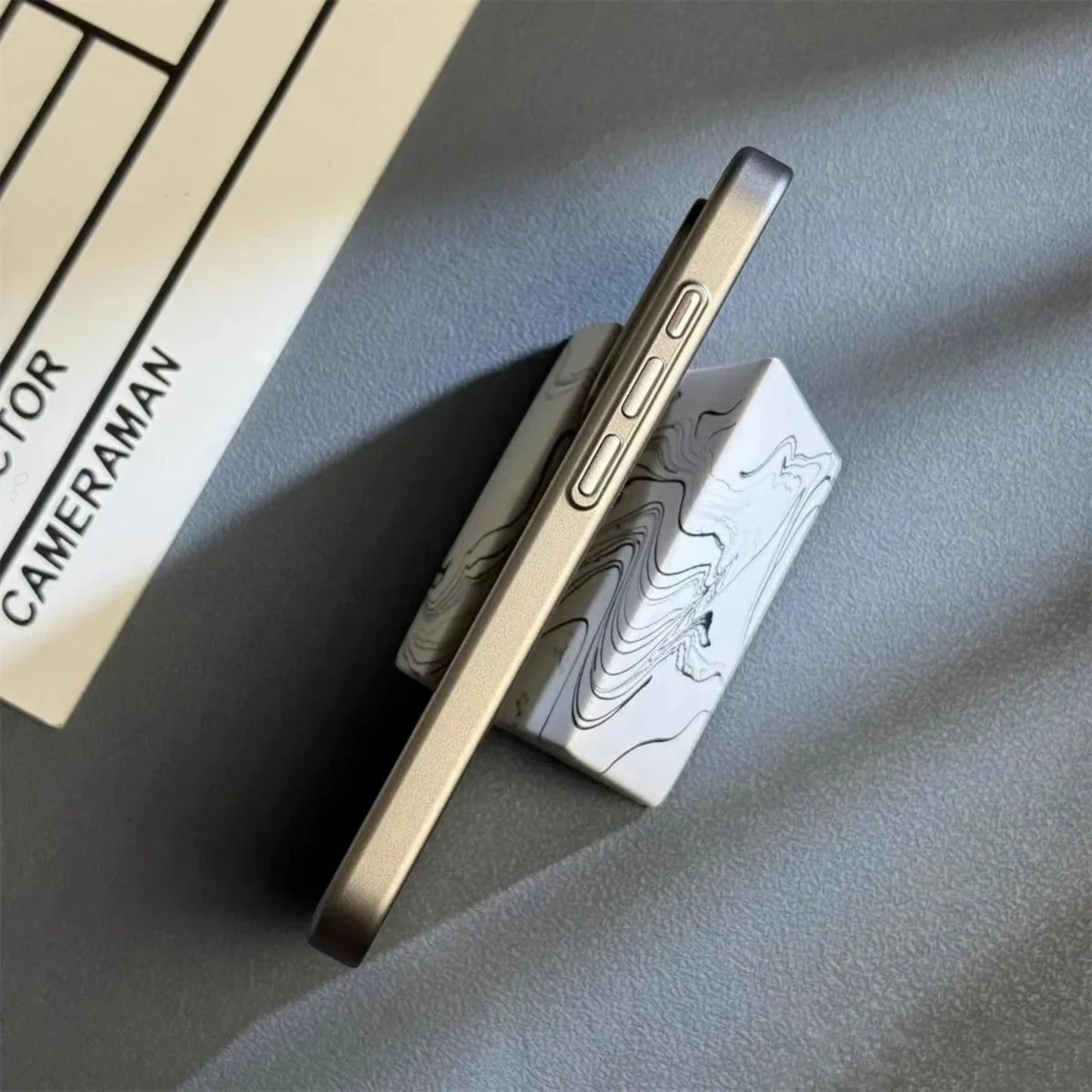 Titanium Shield Pro – Ultieme Beschermhoes voor iPhone – Vetra