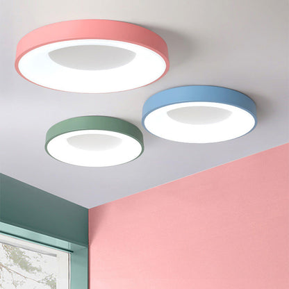 Creatieve Kleurrijke LED Plafondlamp | Eenvoudig Modern Design voor Kinderkamer of Speelruimte – ColorGlow Creative