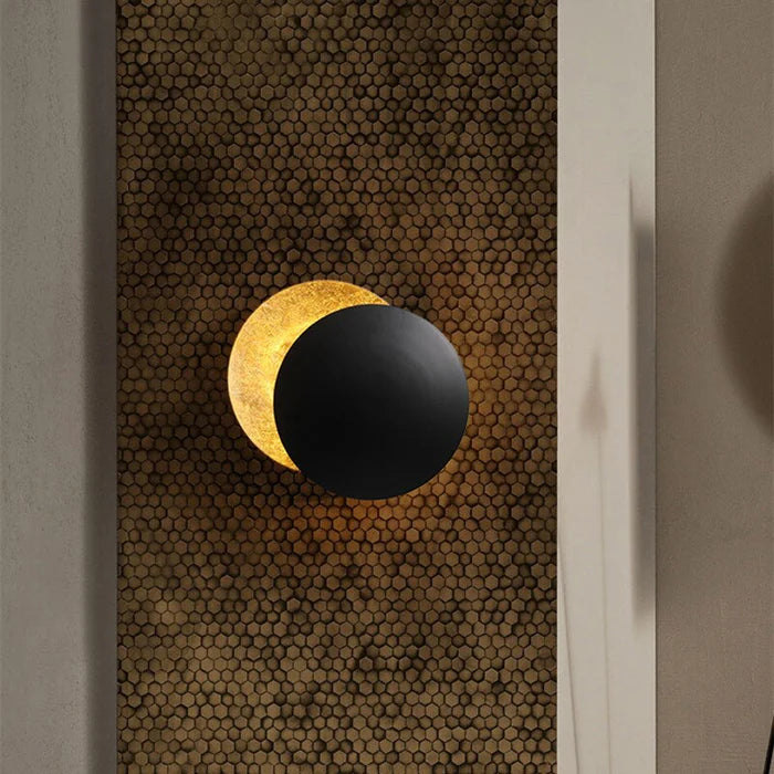 Eclipselamp voor aan de Muur | Sfeervolle Wandlamp met Zonsverduisteringseffect – EclipseGlow Light