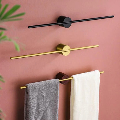 Modern Metalen Handdoekenrek | Elegant en Verplaatsbaar Handdoekenrek voor Badkamer of Slaapkamer – TowelEase Stand